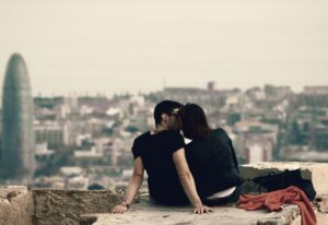 Signs of a Healthy Relationship: 10 Habits Happy Couples Share