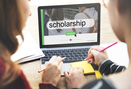 How Smart Students Use Scholarship Databases to Fund Their Education Without Loans